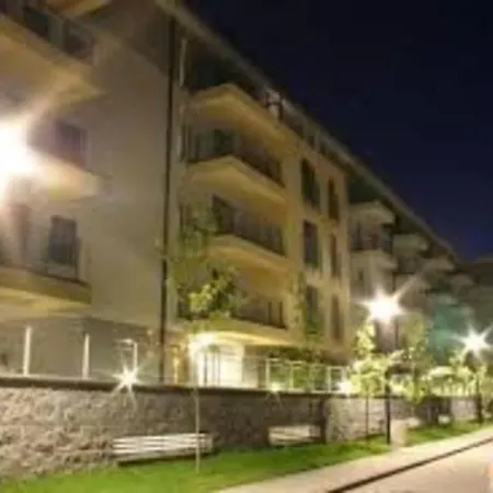 King Size شقة وارسو