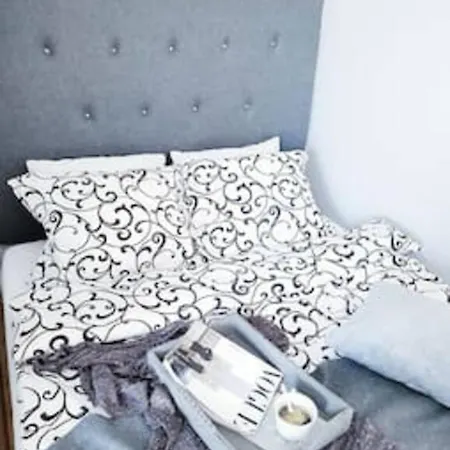 King Size شقة وارسو